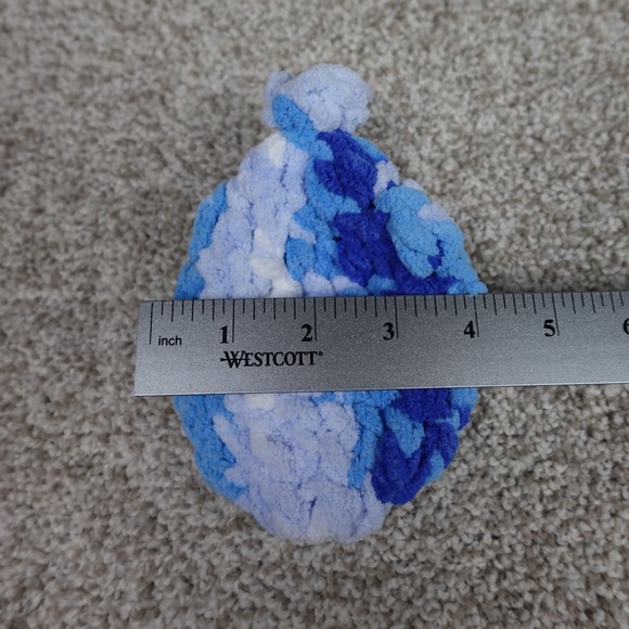 Handmade Crochet Reusable Water Balloons Set of 4 Blue White Variegated Yarn - Picture 3 of 4